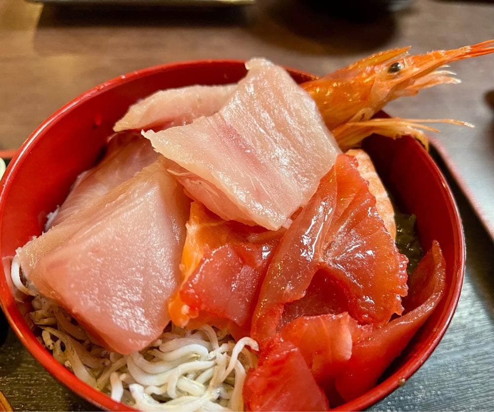 三陸海鮮料理 たからや食堂