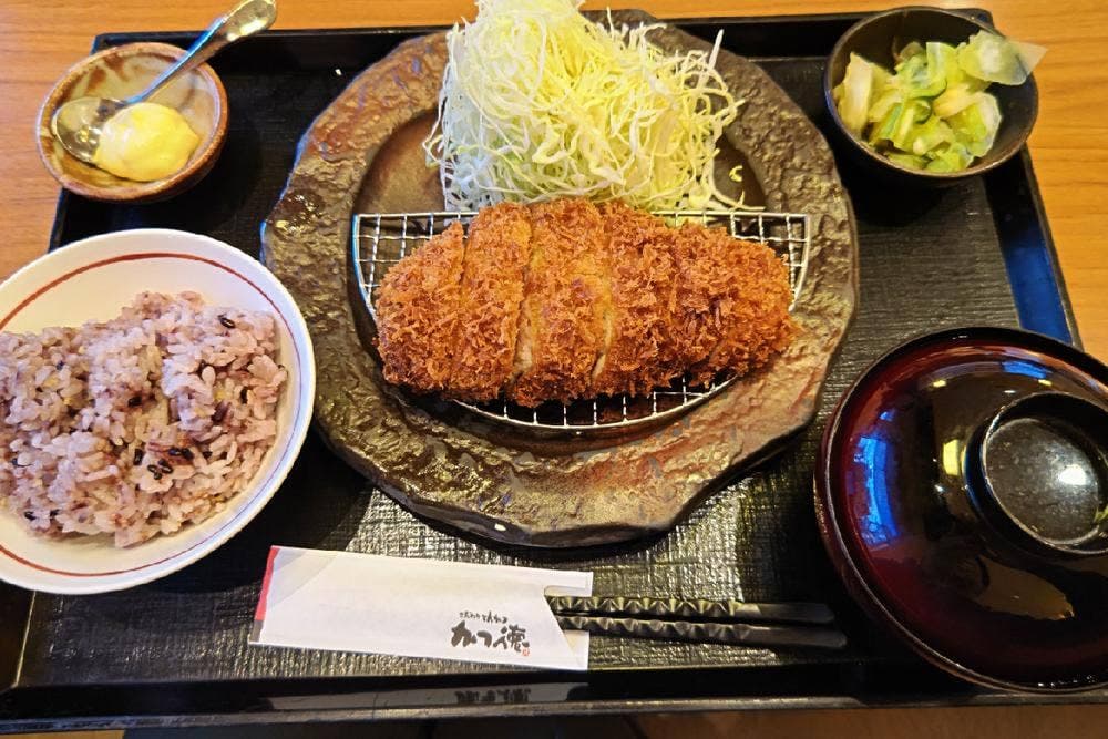 かつ徳 平岸店