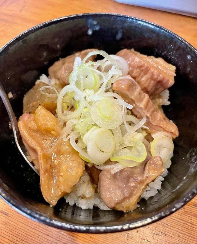 もつ焼き煮込み 鶴田 - サブ画像1