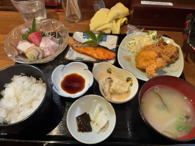 酒菜 お食事処 しまや - サブ画像3