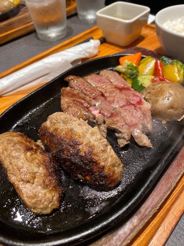 いしがまやハンバーグ 成城コルティ店 - サブ画像2