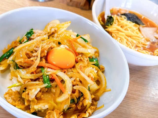 青葉台 麺飯厨房 - サブ画像1