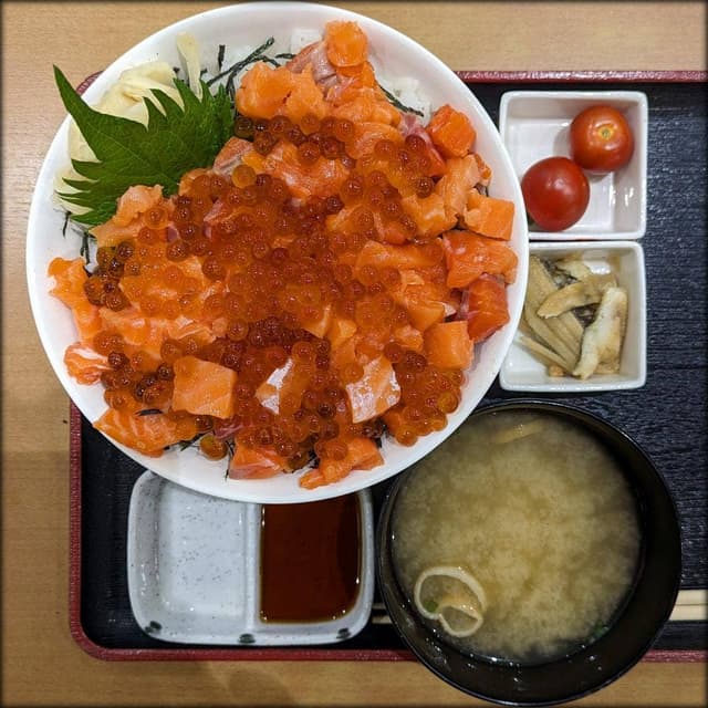 でか盛り海鮮問屋 イオンモール札幌苗穂店 - サブ画像1