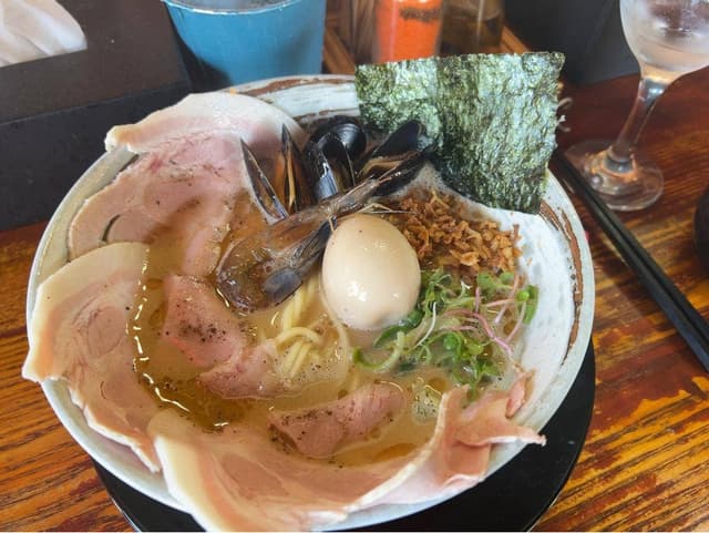 オマール海老ラーメン ロッカクエビノ 本店 - サブ画像1