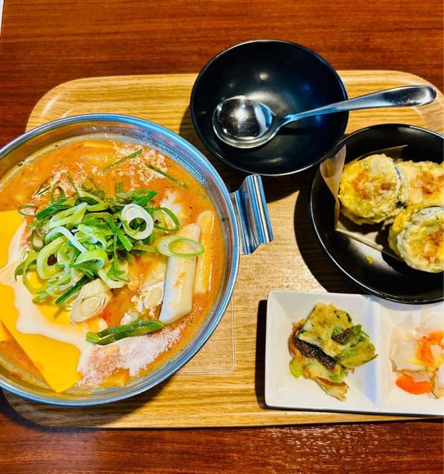 MOON-GA CAFE - サブ画像1