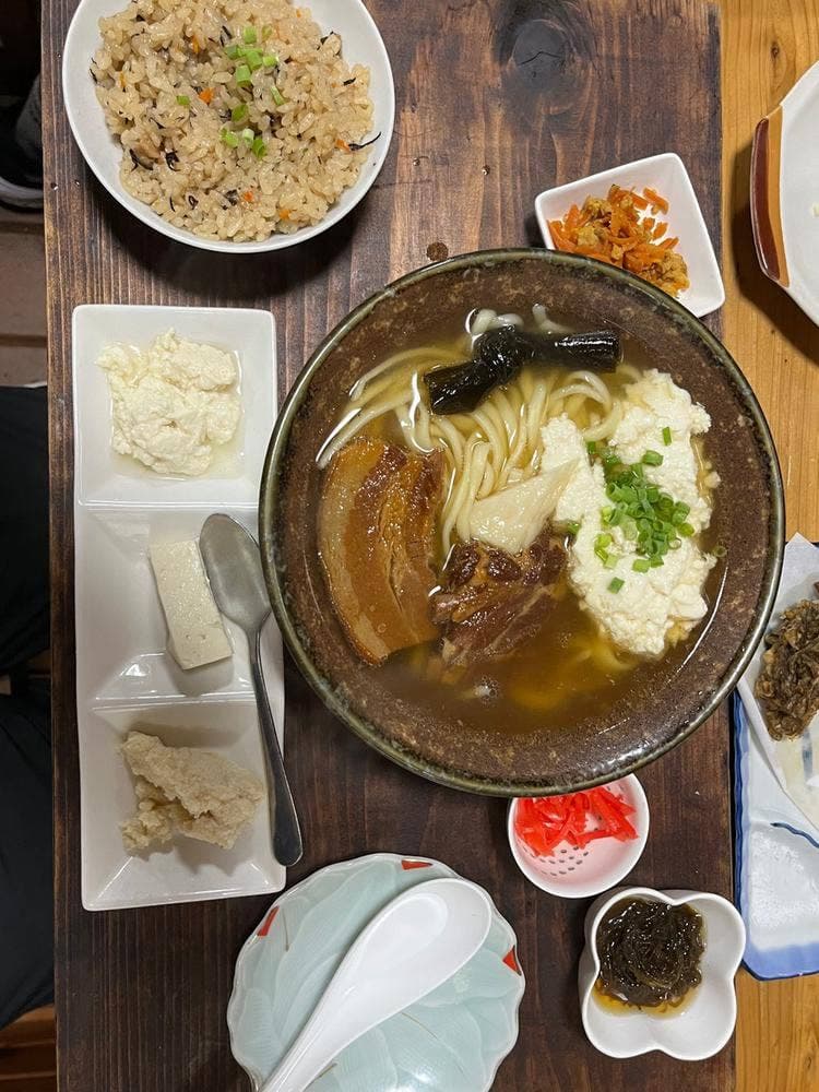 沖縄料理と島どうふTO-PU