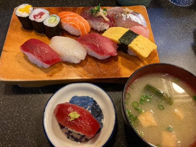 幸寿司西新宿店 - サブ画像1