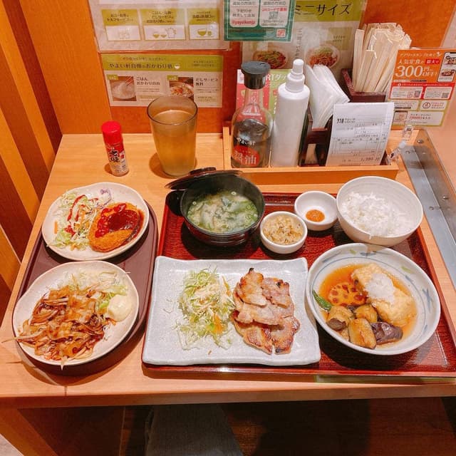 やよい軒 新宿御苑店 - サブ画像2