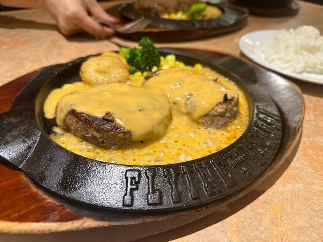 フライングガーデン 群馬町店 - サブ画像3