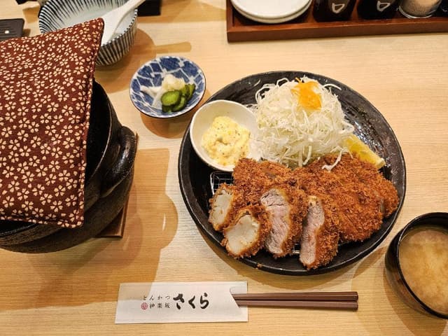 とんかつ神楽坂さくら 富山花園店 - サブ画像1