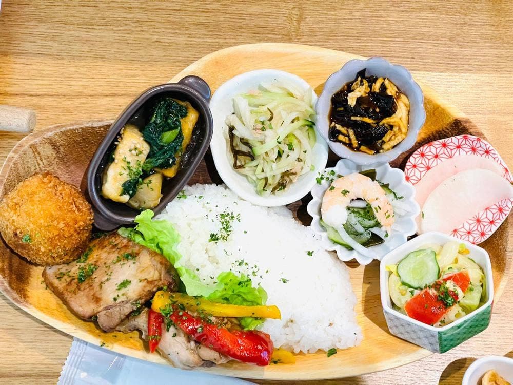 Cafe&Dining AZITO