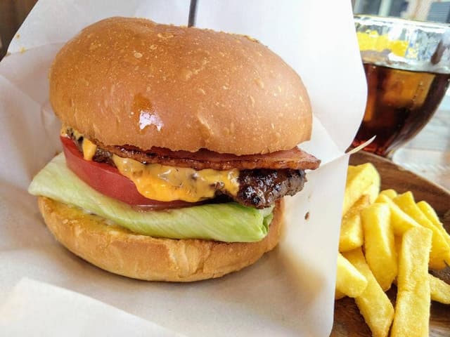 BURGER´S CAFE TOMO×TOMO - サブ画像1
