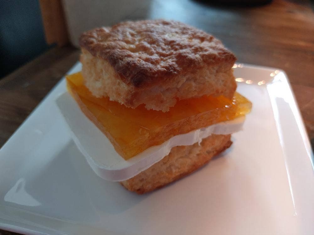 Akkumi Cafe