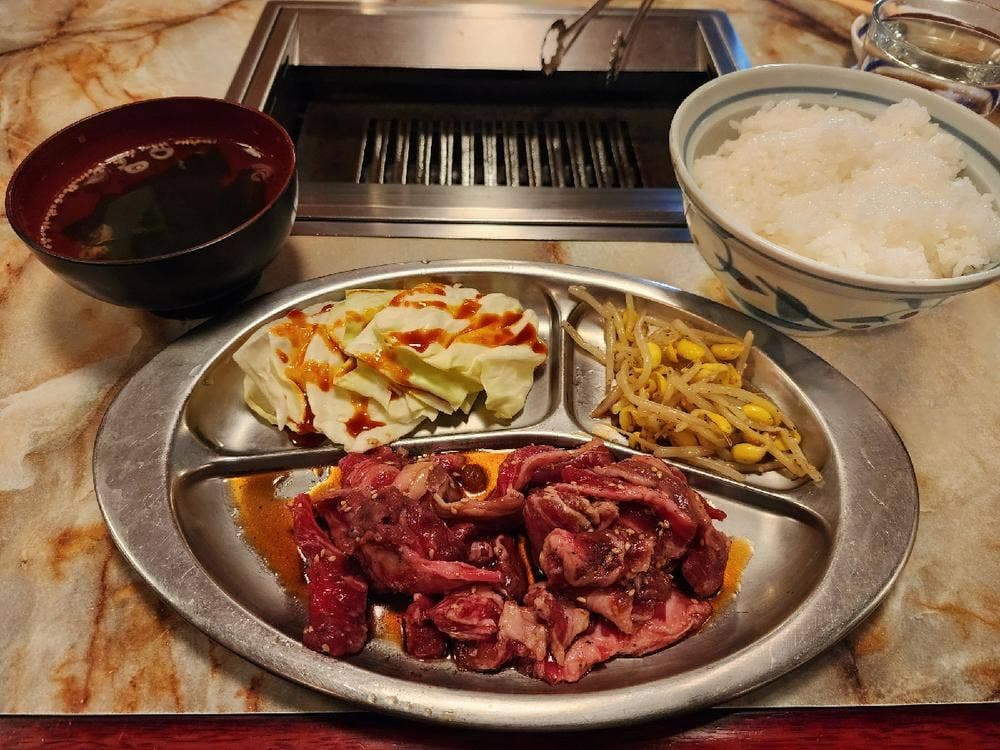 神楽坂 焼肉 三味亭 本店