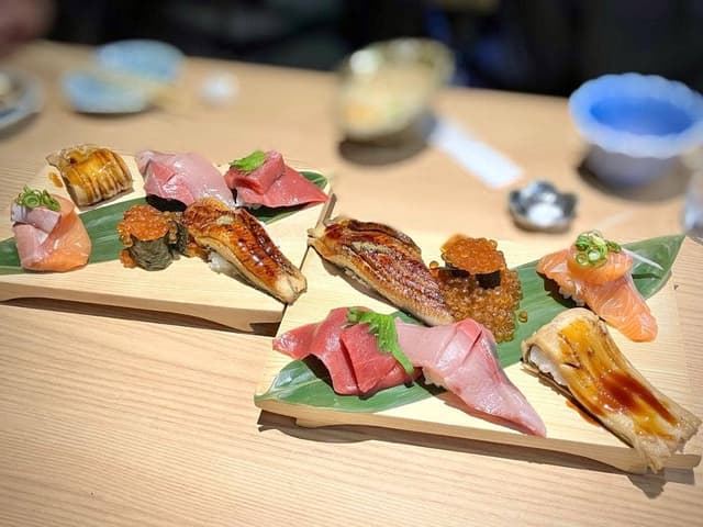 元祖ぶっち切り寿司 魚心 心斎橋店 - サブ画像2
