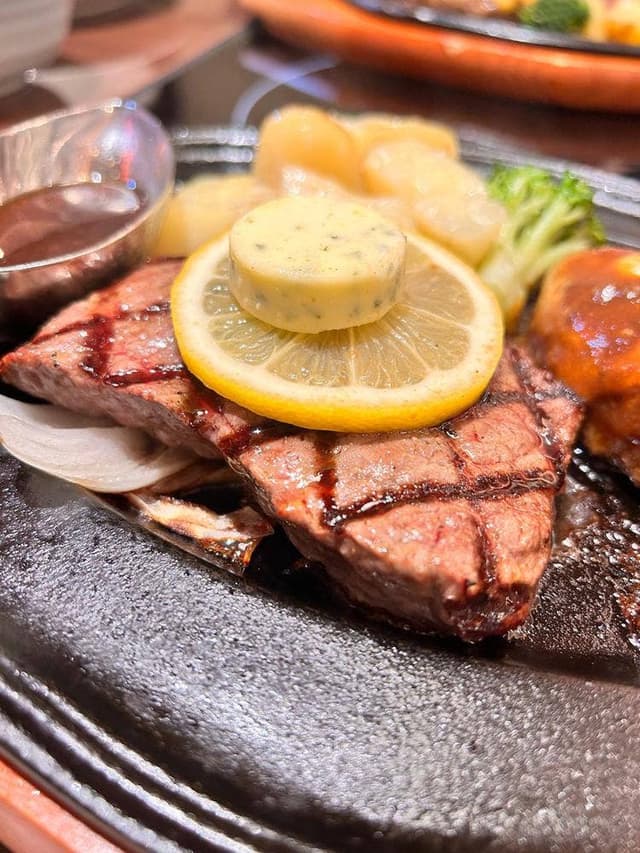 肉の万世 流山店 - サブ画像3