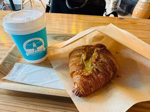 Landmark's Coffee & Baker - サブ画像1