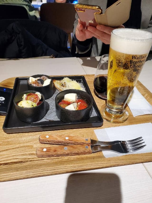wallace brothers cheese bar - サブ画像1