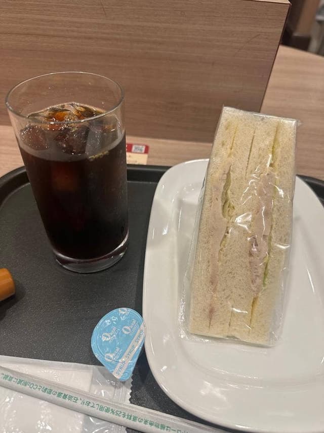 カフェ・ベローチェ 東池袋店 - サブ画像1