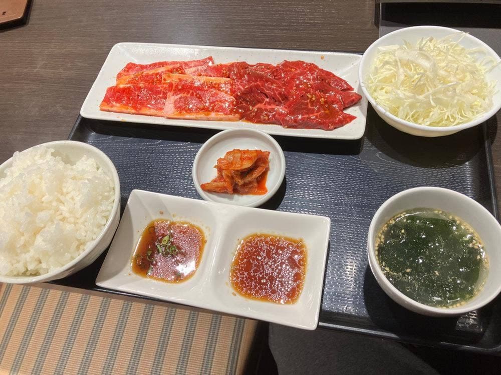 焼肉 かもん
