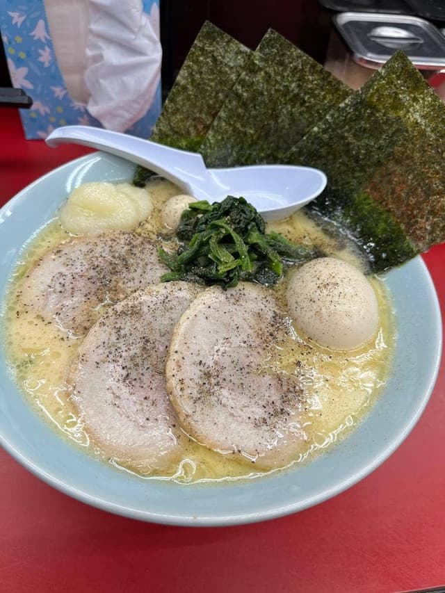 横浜家系ラーメン 立川 壱七家 - サブ画像1