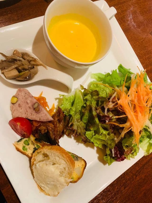 ビストロ ア・ターブル - サブ画像1