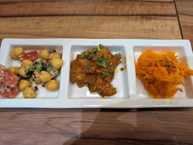 エリックサウス 金山カレー&ビリヤニセンター - サブ画像1