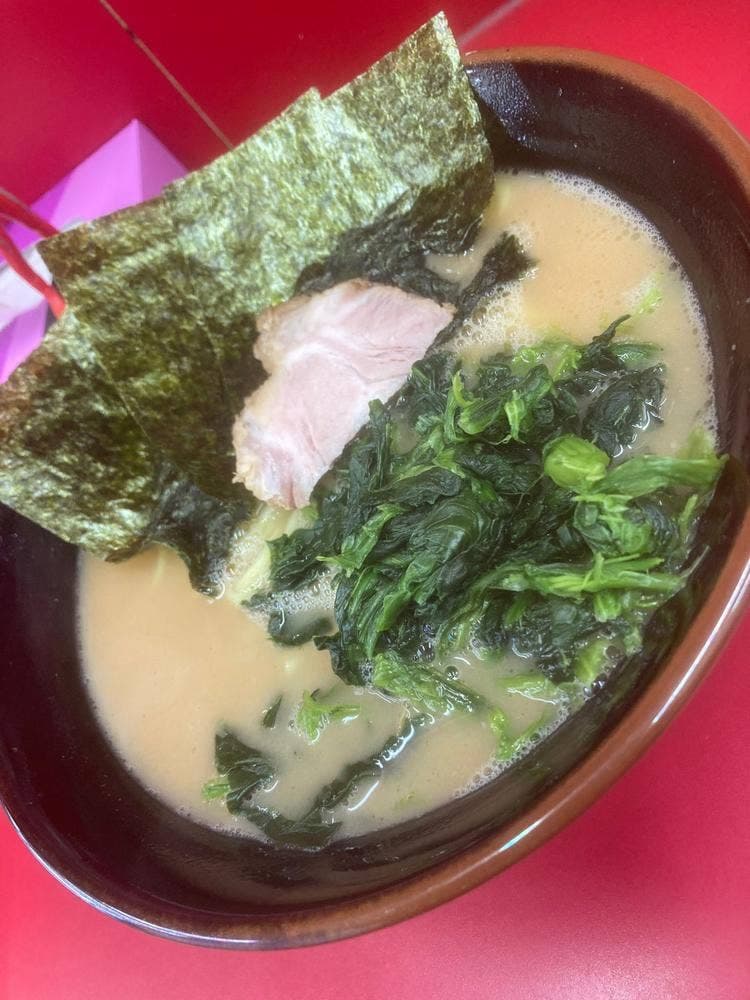 横浜ラーメン 武蔵家 北千住西口店
