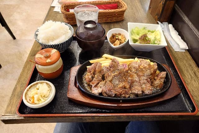 ステーキ&ハンバーグ 前田亭 幸手店 - サブ画像2