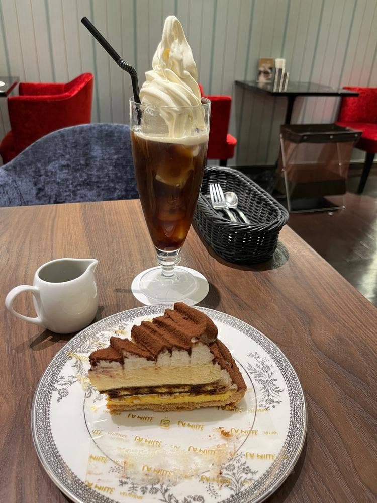 カフェ ラ ミル ラスカ小田原店