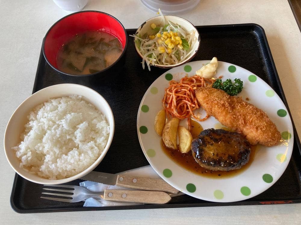 レストランミートアイランド