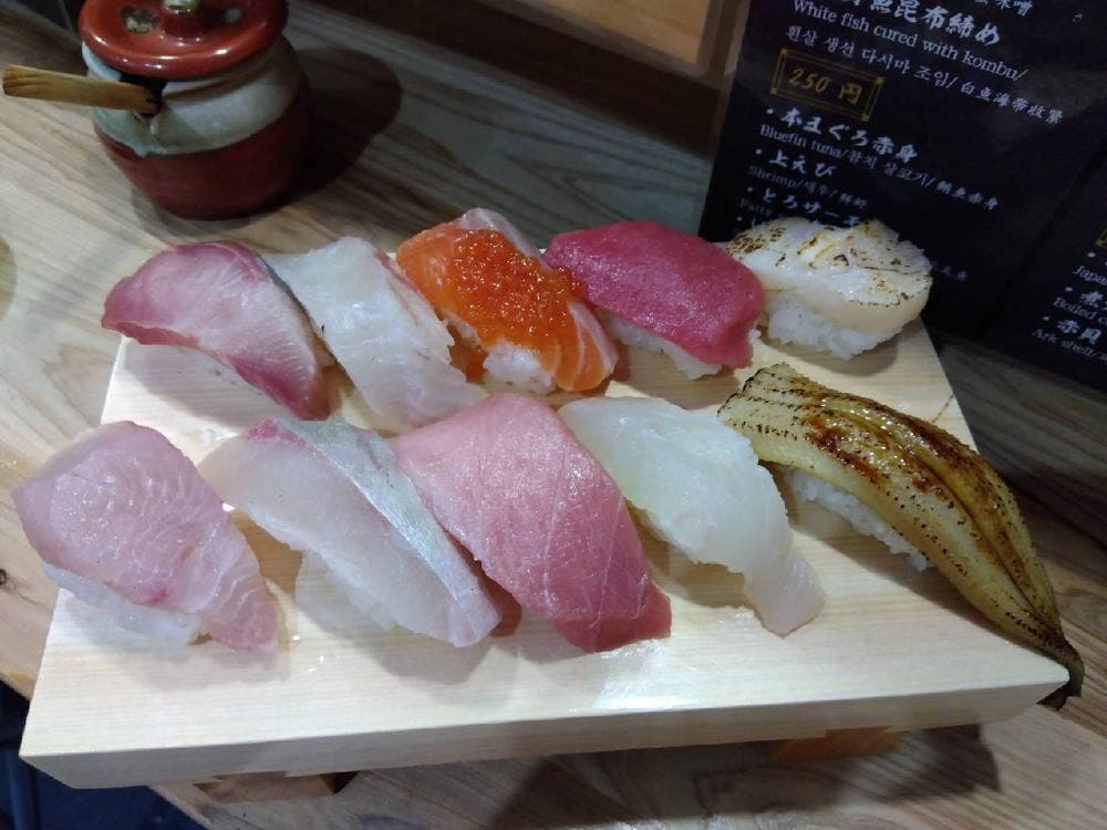 立ち寿司 富久佳 別館