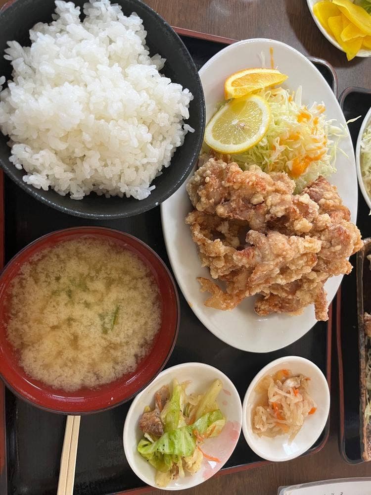 とみ食堂