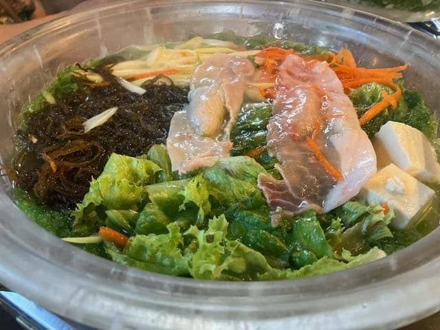 アグー豚と水晶鍋 沖縄逸品料理 しゃぶ前屋 宮古島店 - サブ画像1