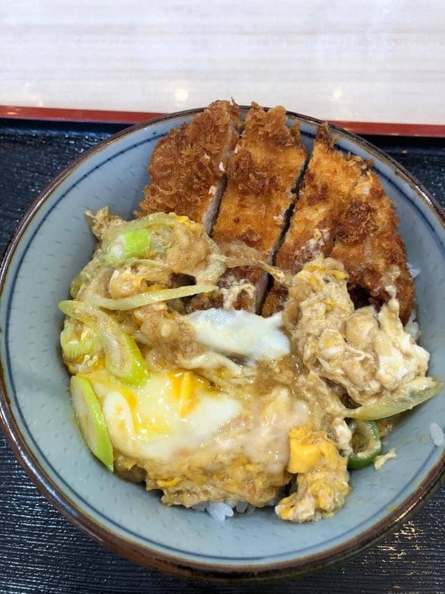 元祖 にくと脂うどん／KARAAGE GANG - サブ画像1