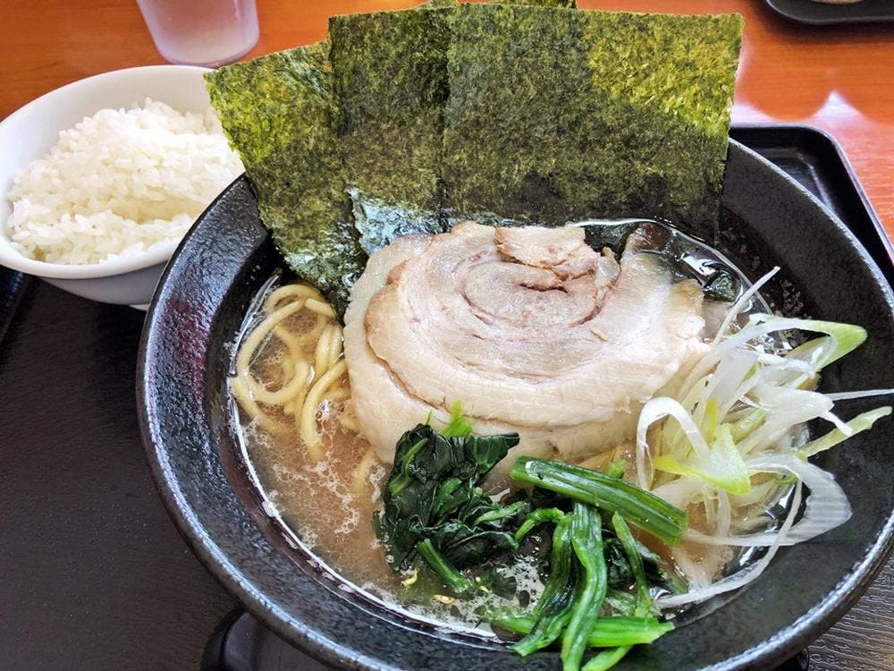 横浜家系ラーメン 一翔 琉大東口店