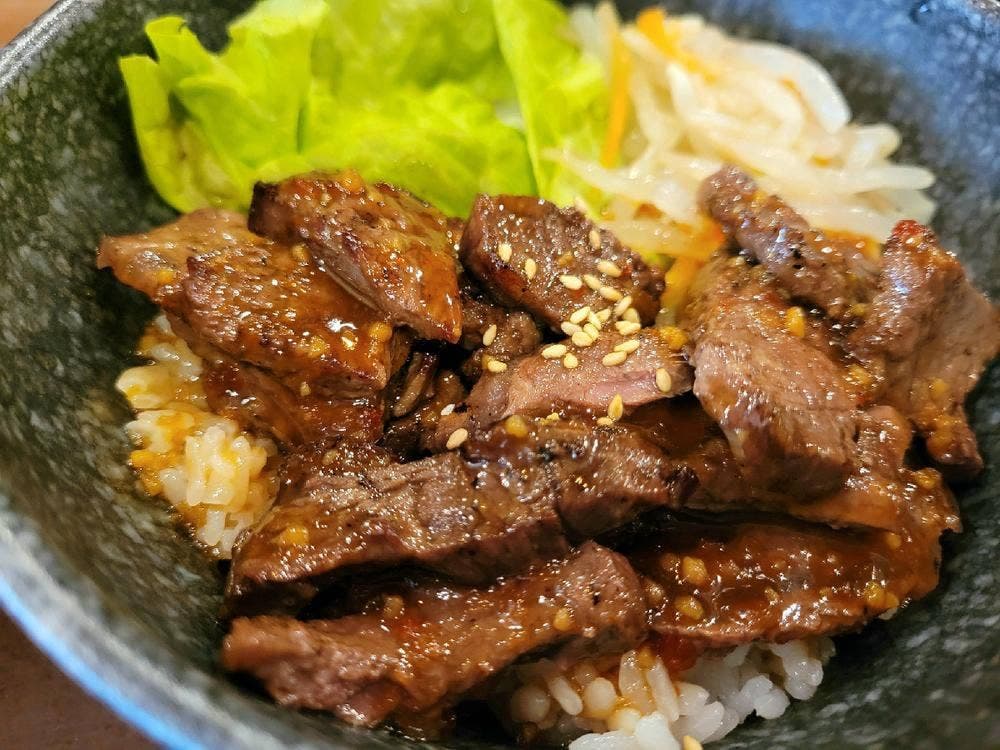 焼肉丼 炎伝