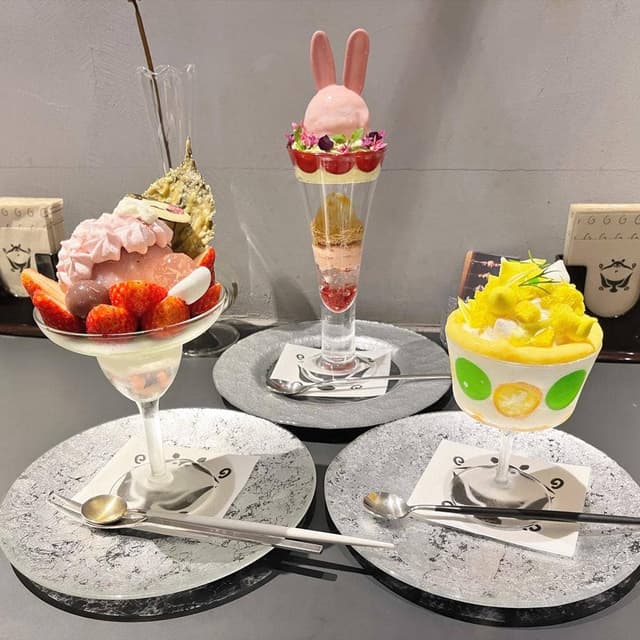 夜パフェ専門店 モモブクロ - サブ画像3