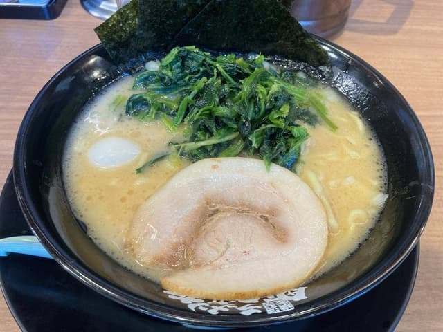 横浜家系ラーメン 町田商店 行徳店 - サブ画像2