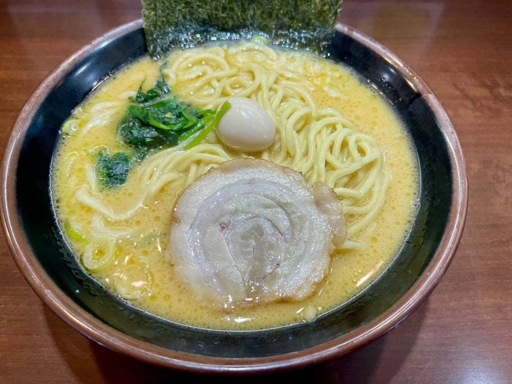 横浜家系ラーメン たくみ家
