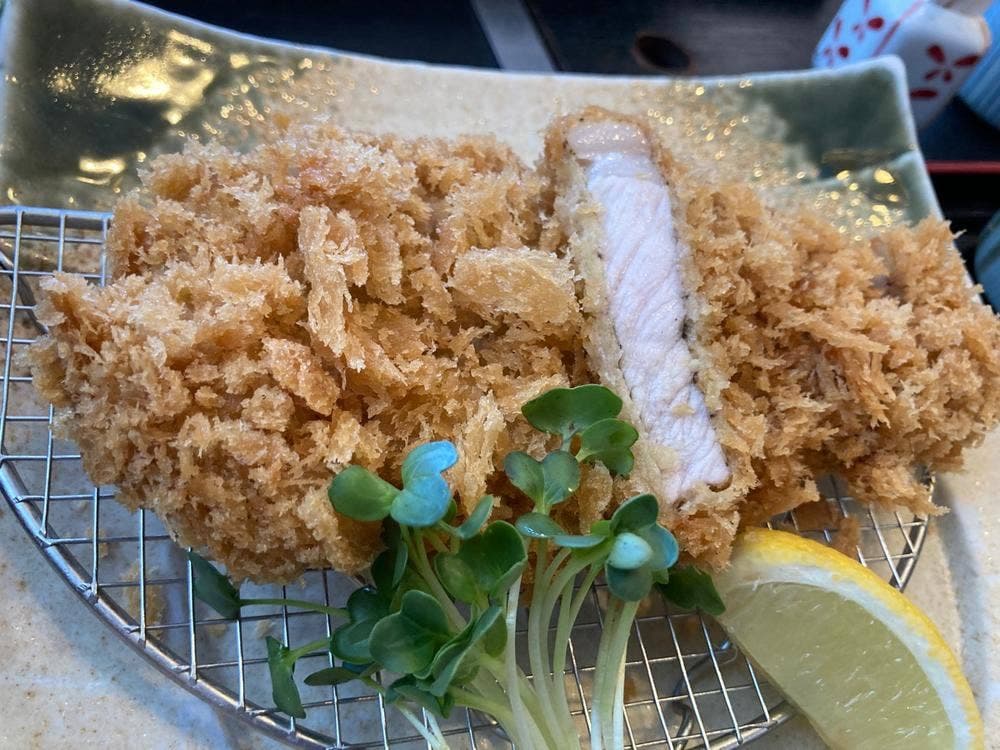 とんかつ しゃぶしゃぶ 3びきのこぶた 本店