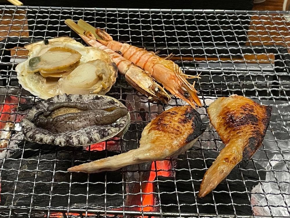 とわだこ 賑山亭