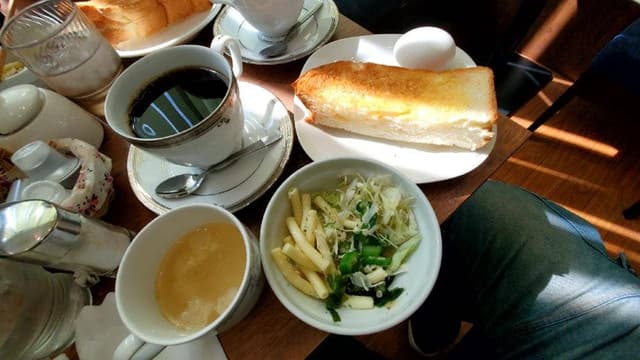 ユトリ珈琲店 AOSSA店 - サブ画像1