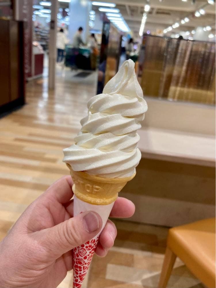 シマエナガクレープ イオン札幌西岡店