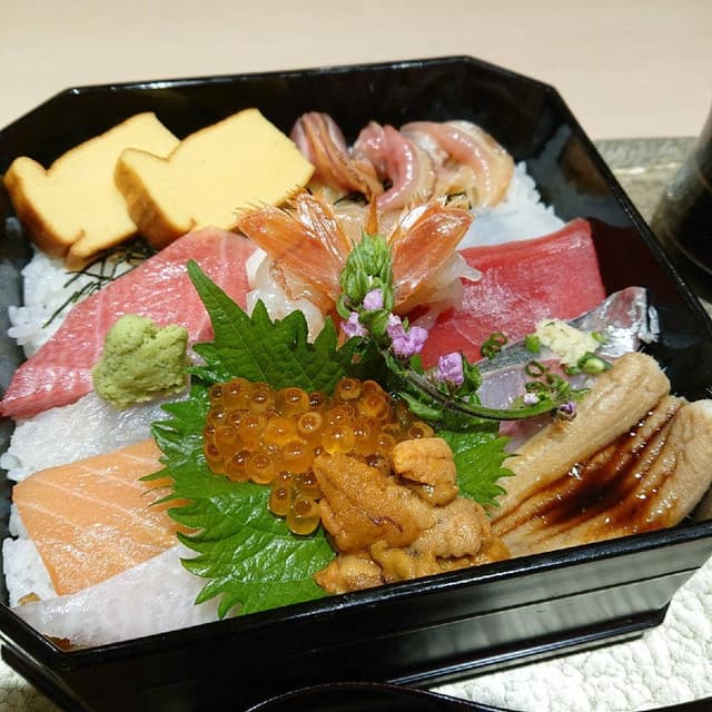 日本橋三越 鮨 魯山 - サブ画像1