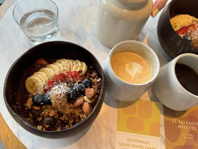WOOD BERRY COFFEE ROASTES 荻窪店 - サブ画像2
