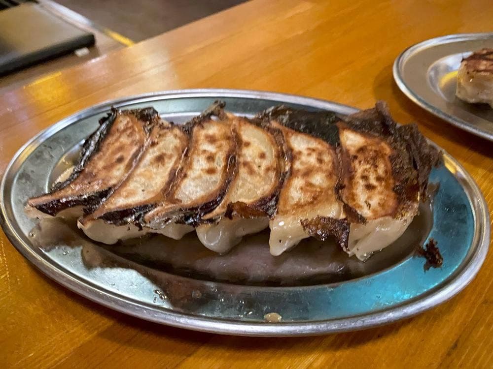 肉汁餃子製作所 餃子のかっちゃん 梅田茶屋町店