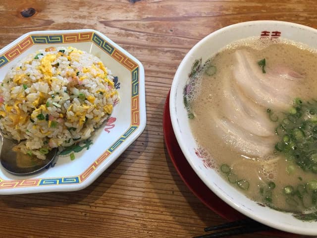 久留米ラーメン 丸久 - サブ画像1