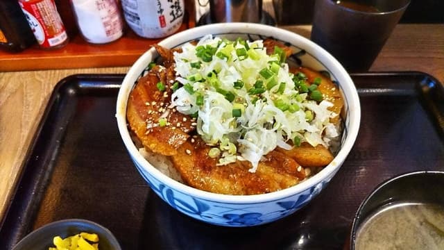紅とん 神田神保町店 - サブ画像1