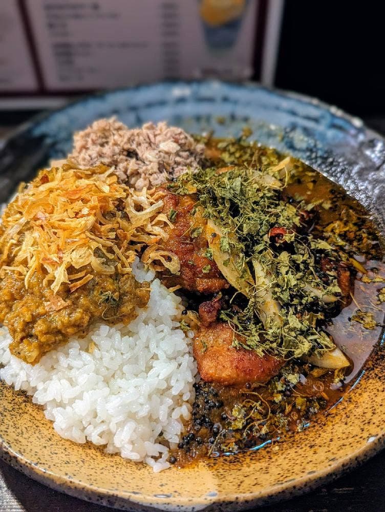 カレーノトリコ